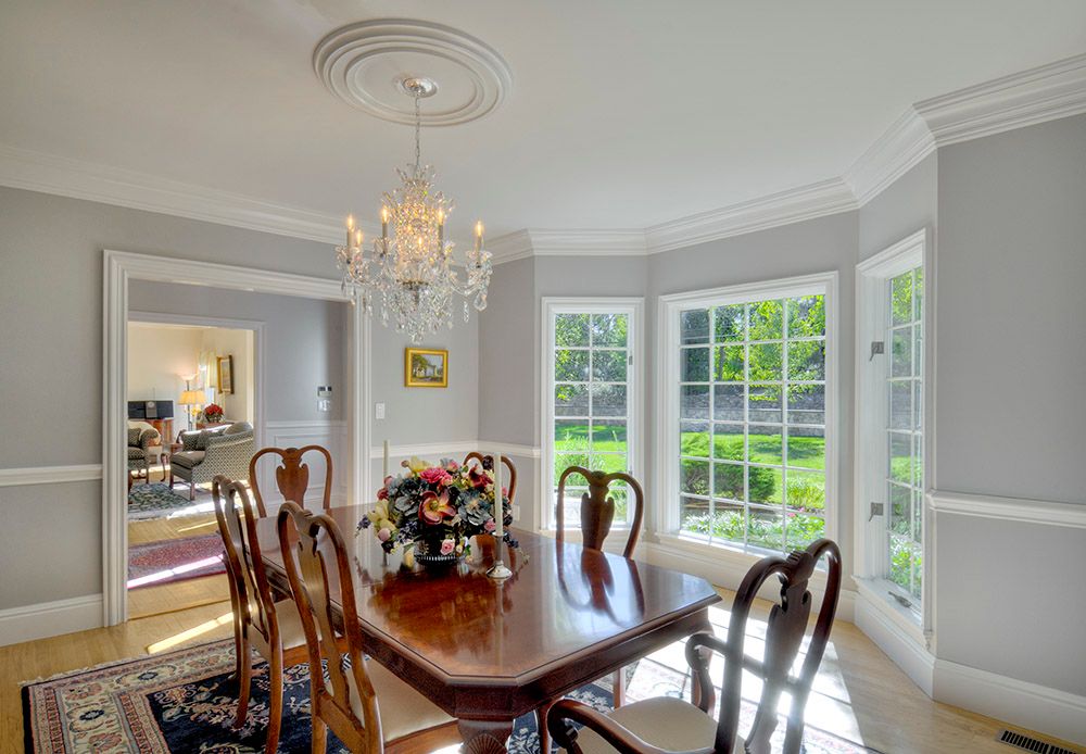 FINISH CARPENTRY CROWN MOULDING Greenwich Wilton
Ridgefield Redding Westport
Stamford Fairfield Brookfield
Newtown New Canaan Darien
Easton Bridgewater Roxbury
